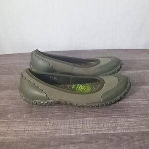 Muck Boots Green Muckster II Flats Size 6